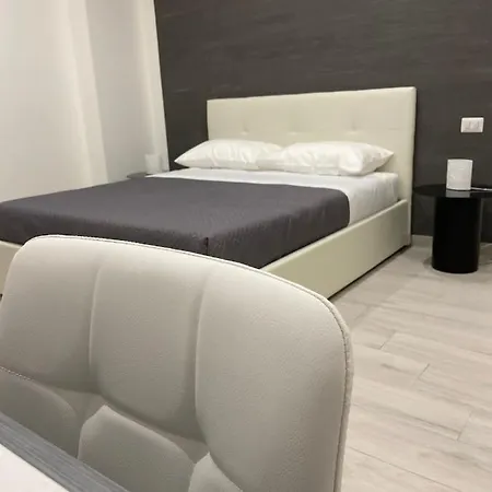 Glam Bed & Breakfast